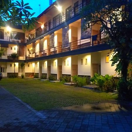 Urbanview Hotel Wayan Mansion Denpasar Eksteriør bilde