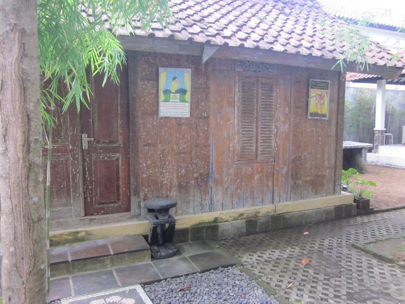 Urbanview Hotel Wayan Mansion Denpasar Eksteriør bilde