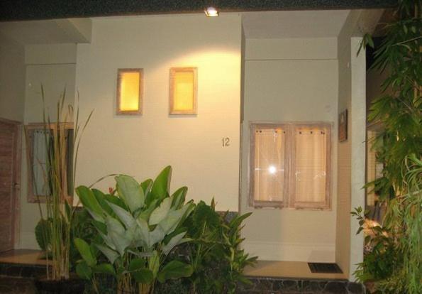 Urbanview Hotel Wayan Mansion Denpasar Eksteriør bilde