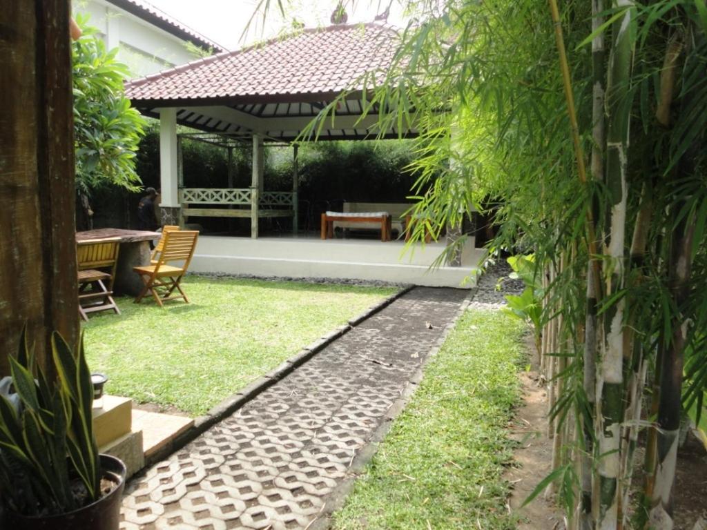 Urbanview Hotel Wayan Mansion Denpasar Eksteriør bilde